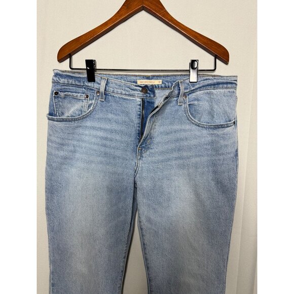 Levi's Premium Middy Ankle Bootcut Jeans in Blasted Stone Light Wash Size 32 - Picture 4 of 14